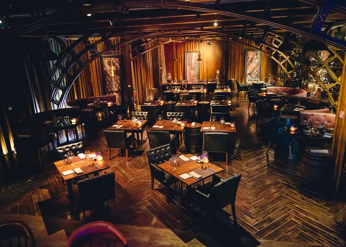 Hotel Muse Bangkok, Autograph Collection Bangkok