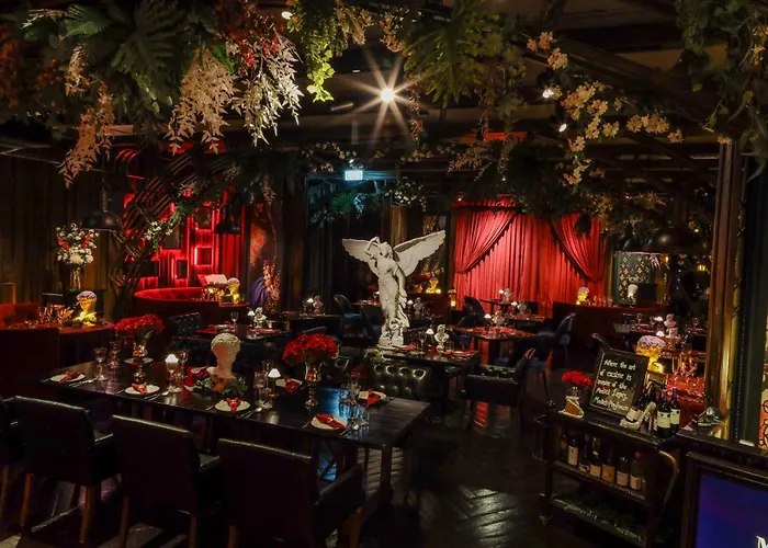 Muse Bangkok, Autograph Collection
